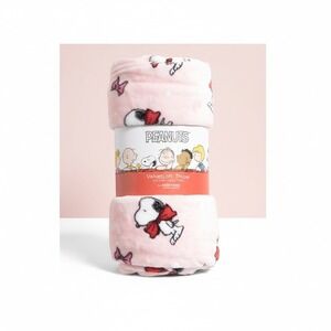 Peanuts Holiday Bows Throw Blanket 60x70 Plush Polyester Cute Pink New